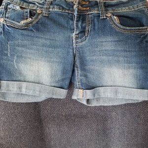 Amethyst denim shorts